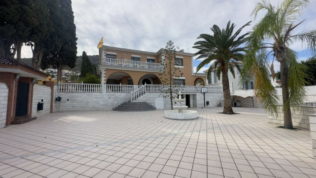 Detached Villa Alhaurín de la Torre Málaga - image 32