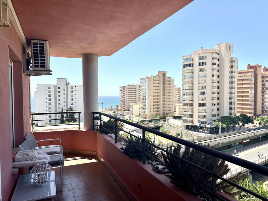 Middle Floor Apartment Los Boliches Málaga
