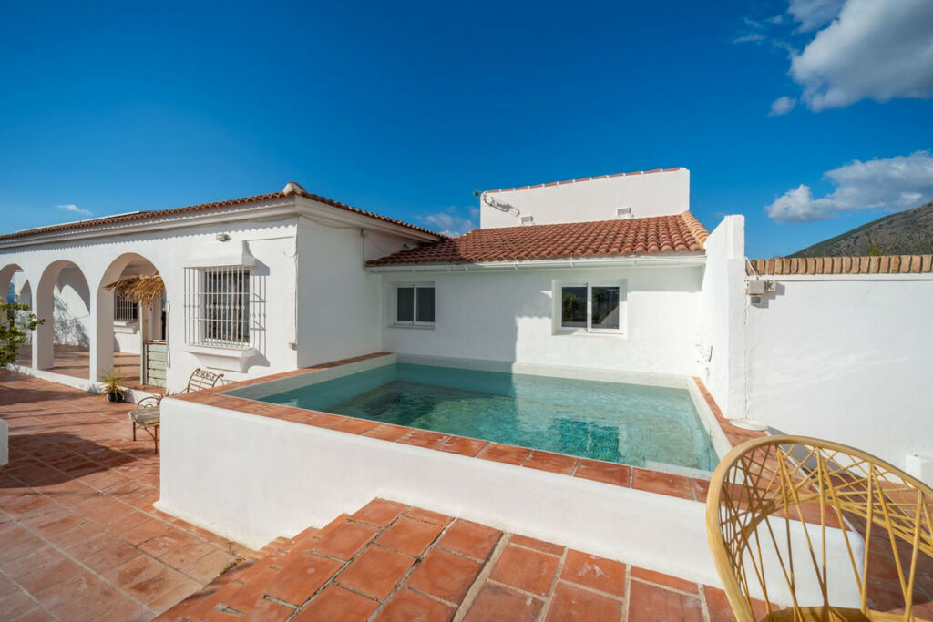 Detached Villa La Viñuela Málaga