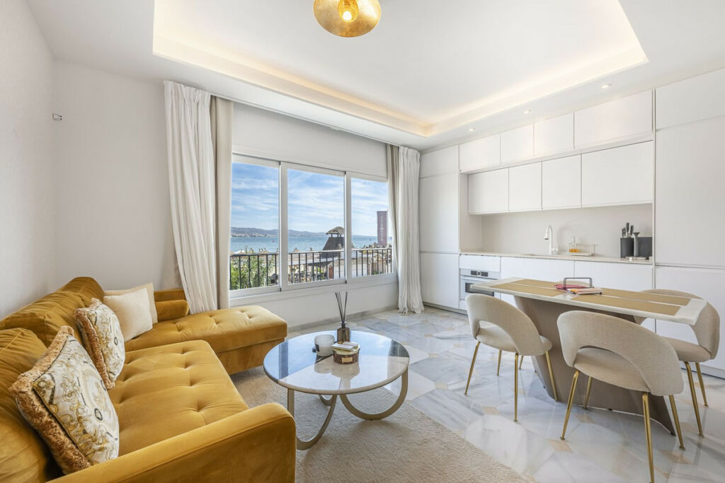 Top Floor Apartment Puerto Banús Málaga