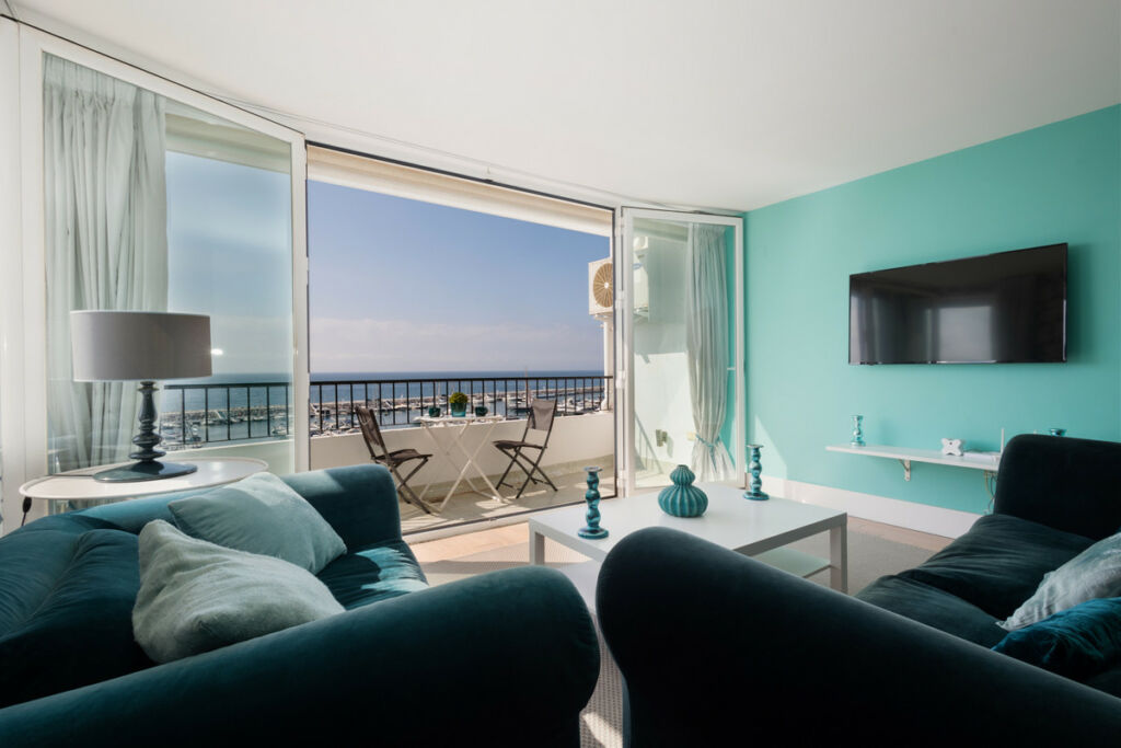 Middle Floor Apartment Puerto Banús Málaga