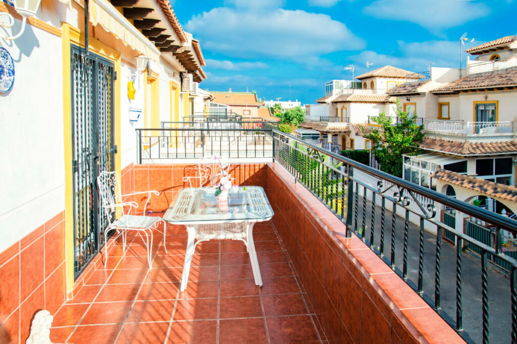 Bungalow Orihuela Costa Alicante - image 2
