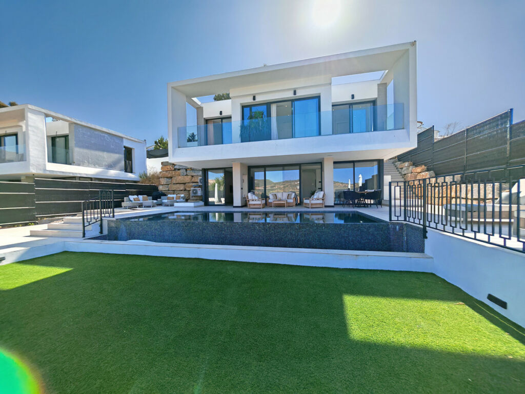 Detached Villa Estepona Málaga