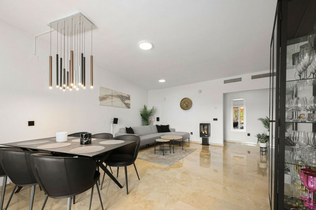 Middle Floor Apartment Torreblanca Málaga - image 10