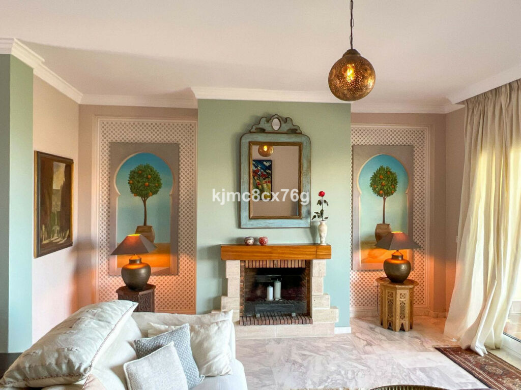 Penthouse Calahonda Málaga - image 10