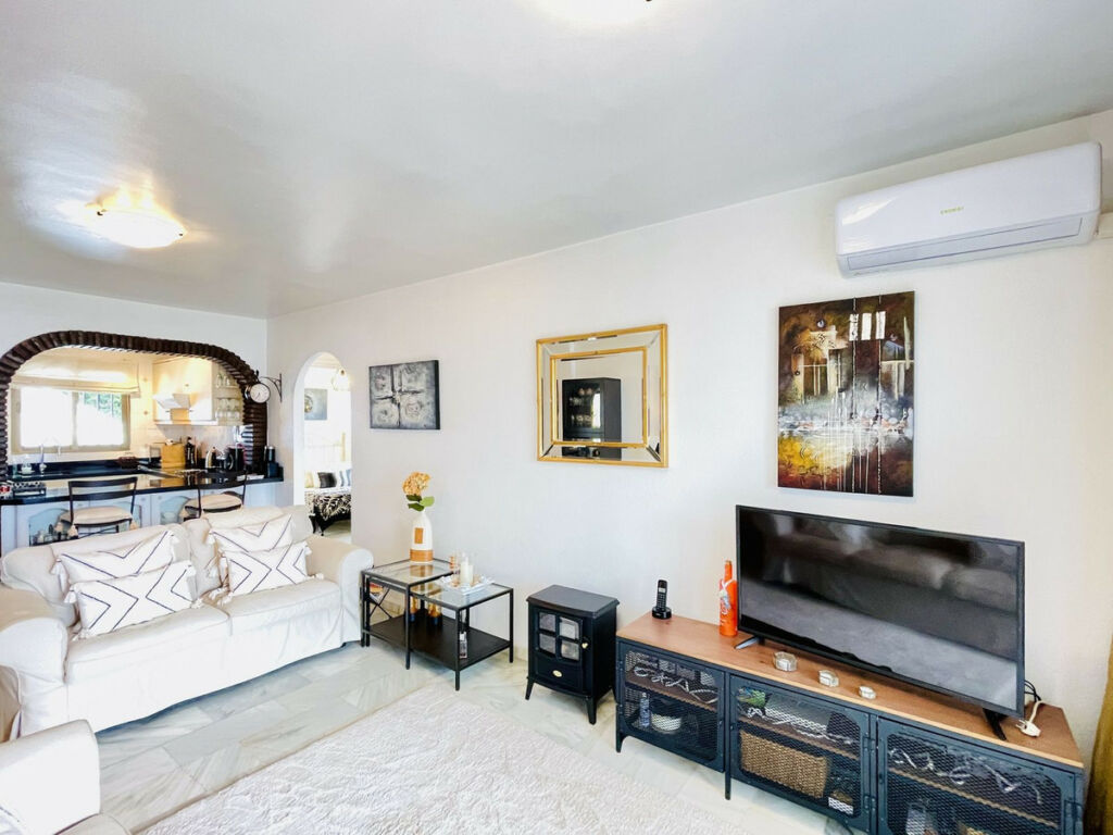 Ground Floor Apartment Riviera del Sol Málaga - image 10