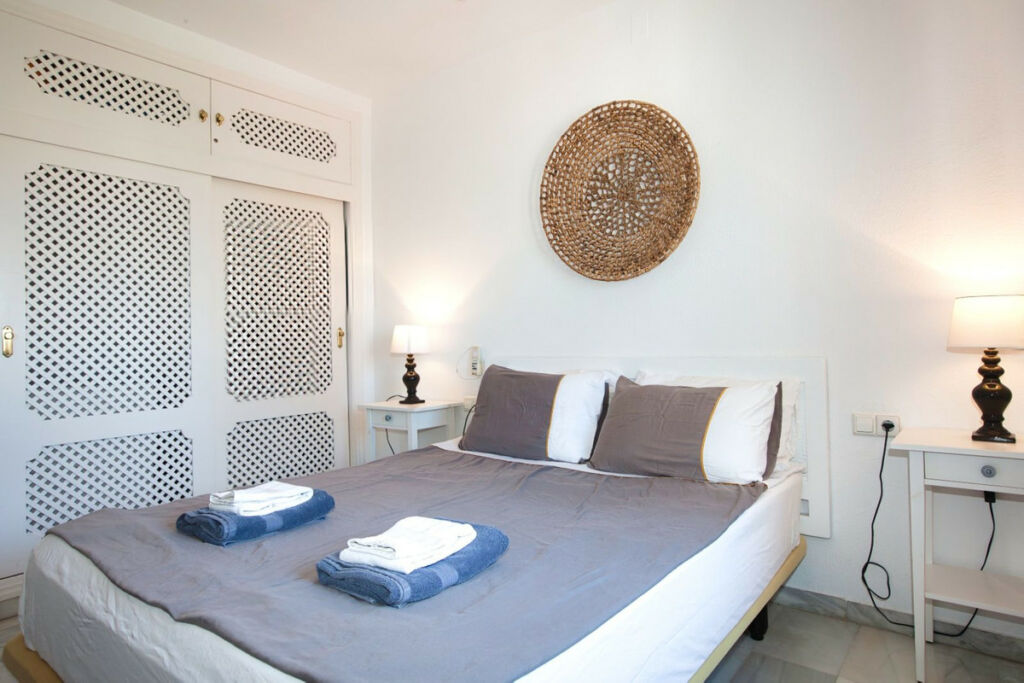 Middle Floor Apartment Mijas Costa Málaga - image 10