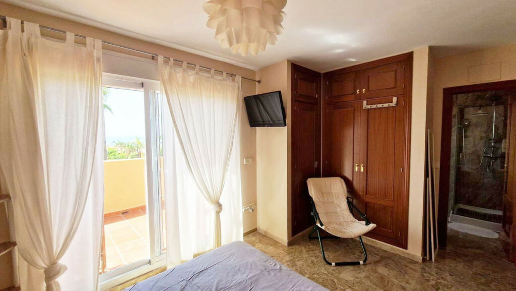 Semi-Detached House Estepona Málaga - image 10