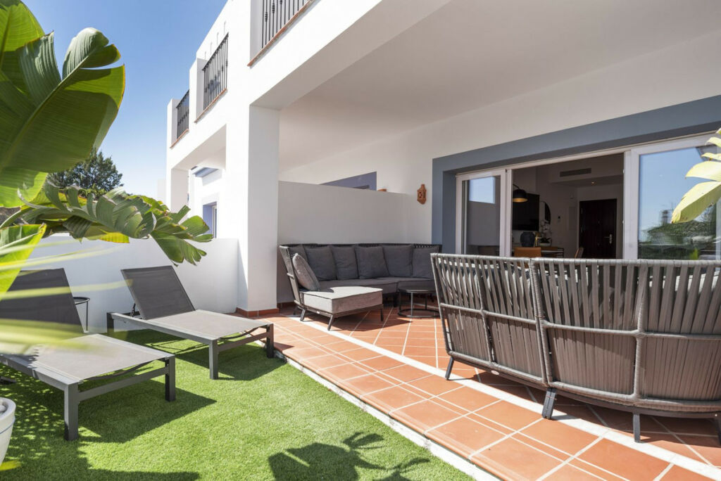 Ground Floor Apartment Benahavís Málaga - image 10