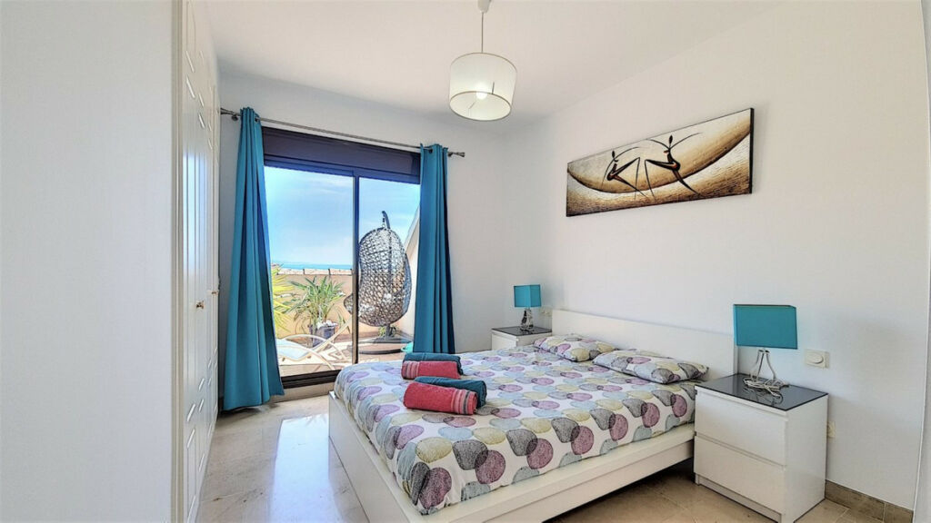 Penthouse Manilva Málaga - image 10