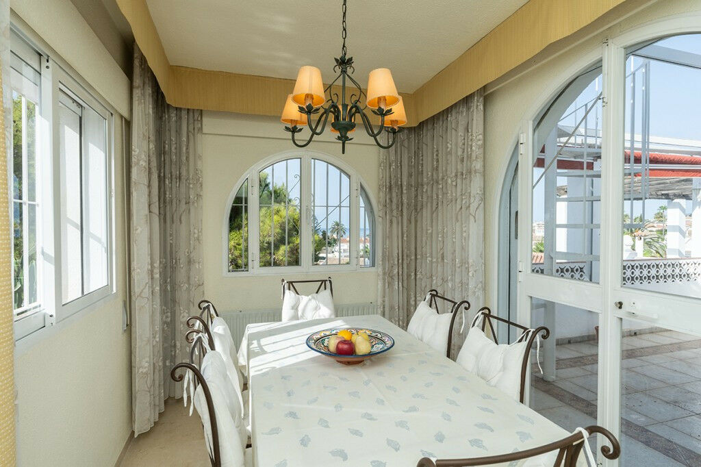 Detached Villa El Faro Málaga - image 10