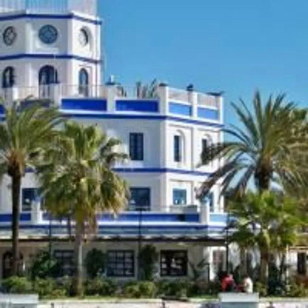 Middle Floor Apartment Estepona Málaga - image 10