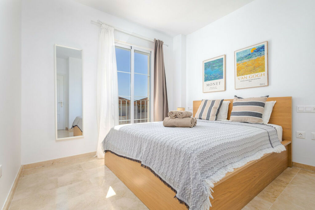 Middle Floor Apartment Manilva Málaga - image 10