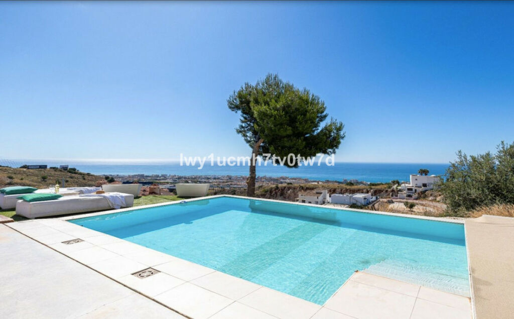 Detached Villa Benalmadena Málaga - image 10