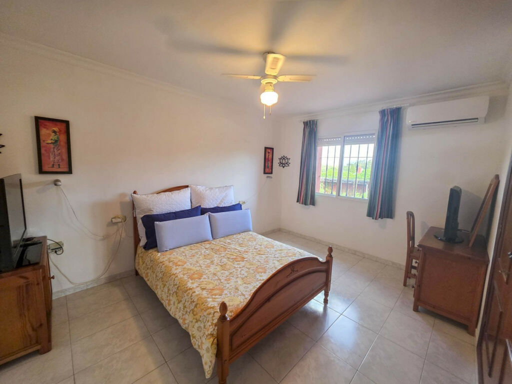 Detached Villa Guadacorte Cádiz - image 10