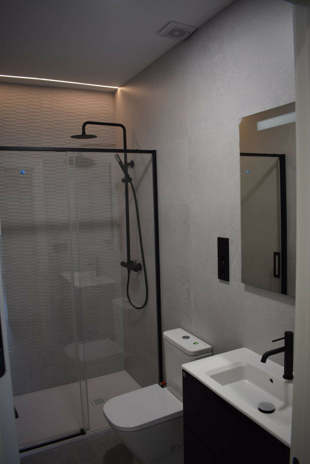 Middle Floor Apartment Málaga Centro Málaga - image 10