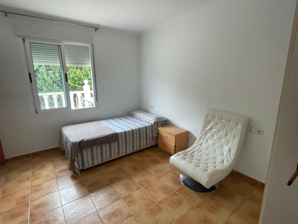 Detached Villa Daya Vieja Alicante - image 10
