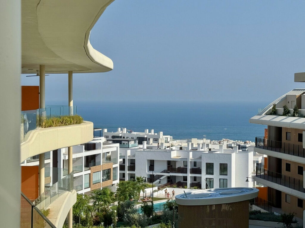 Top Floor Apartment Fuengirola Málaga - image 7