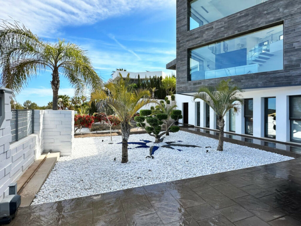 Detached Villa Javea Alicante - image 10