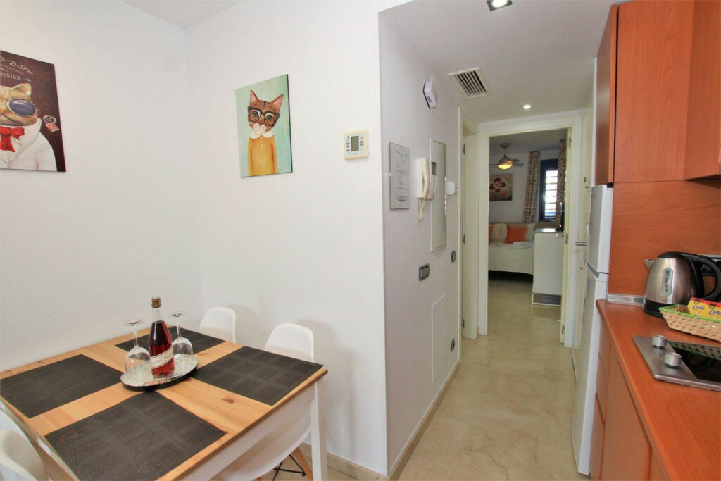 Middle Floor Apartment Torrequebrada Málaga - image 10
