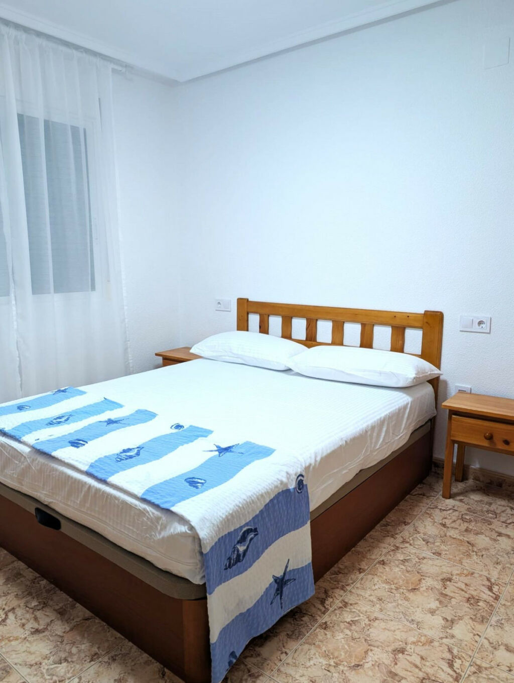 Middle Floor Apartment Torrevieja Alicante - image 10