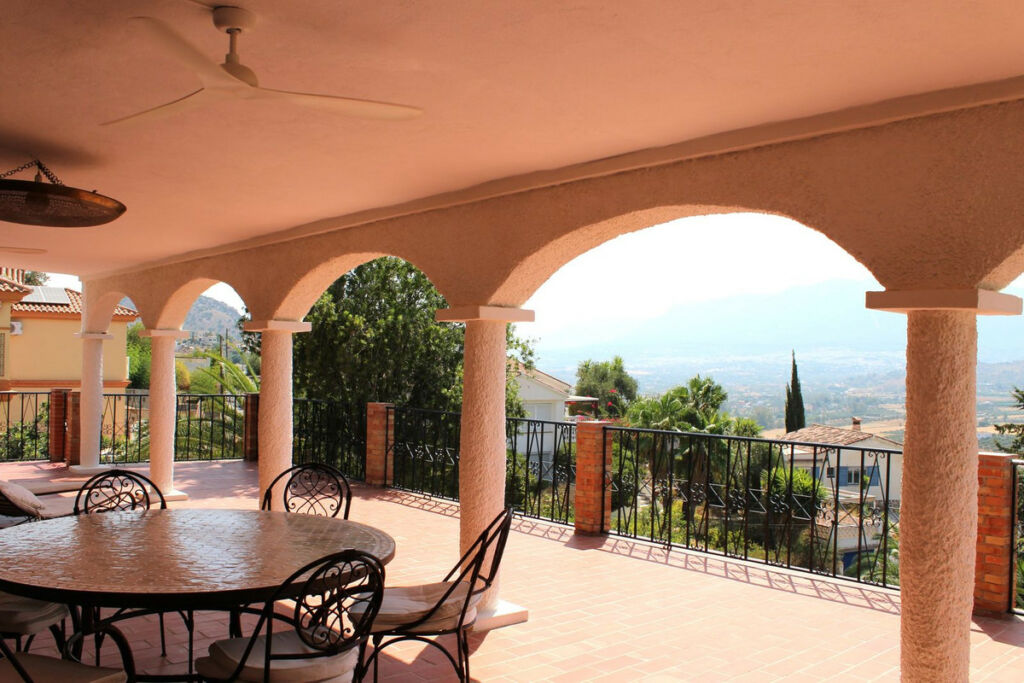 Detached Villa Coín Málaga - image 10