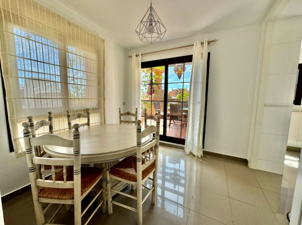 Penthouse New Golden Mile Málaga - image 10