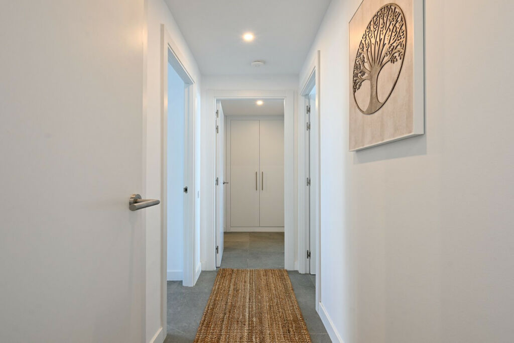 Middle Floor Apartment Estepona Málaga - image 10