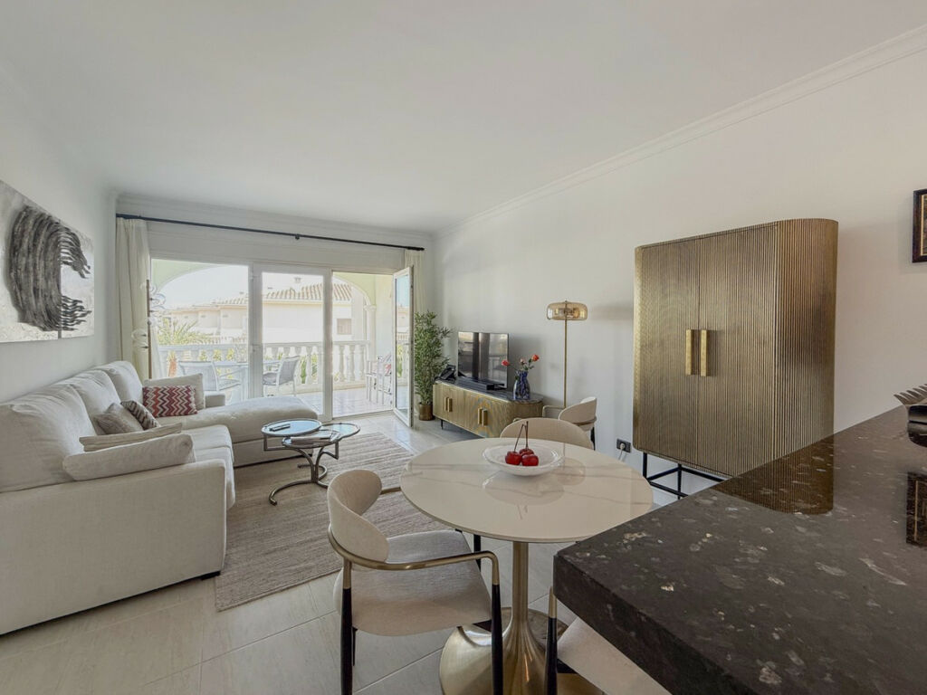 Middle Floor Apartment Benissa Alicante - image 10