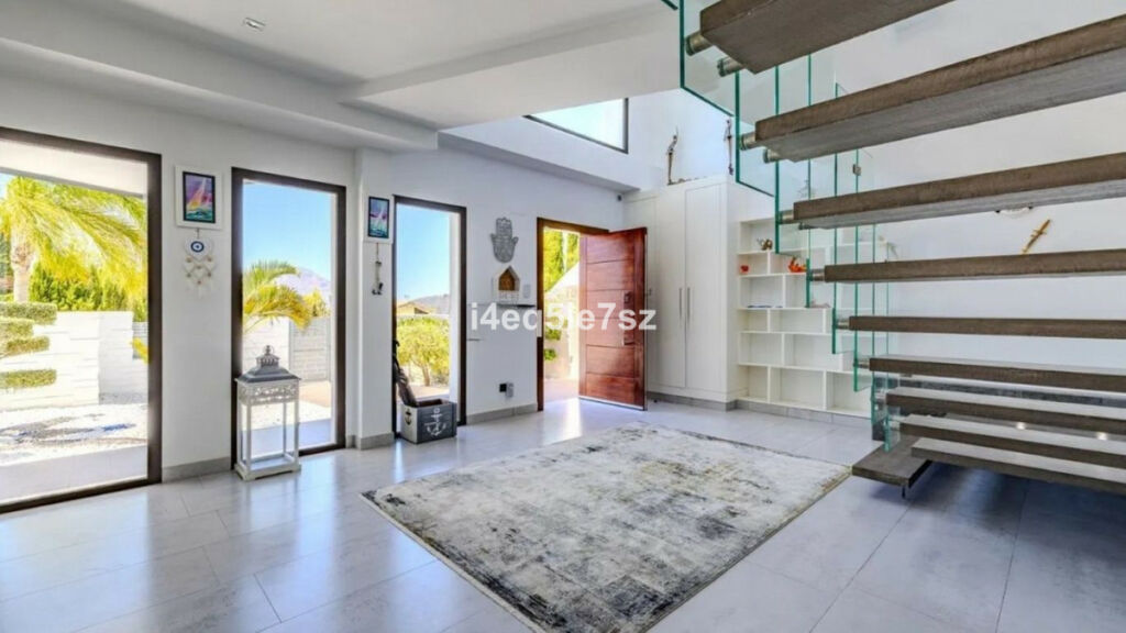 Detached Villa Javea Alicante - image 10