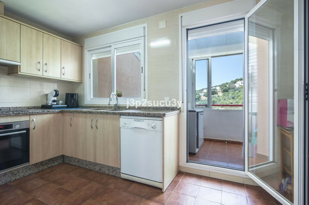 Semi-Detached House Estepona Málaga - image 10