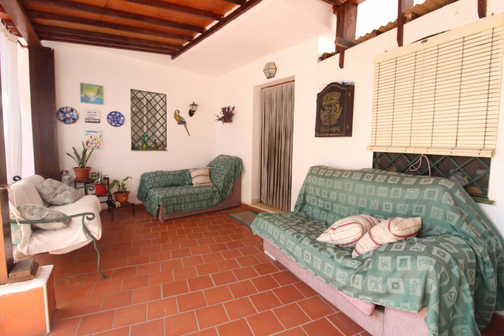 Detached Villa Nueva Andalucía Málaga - image 12