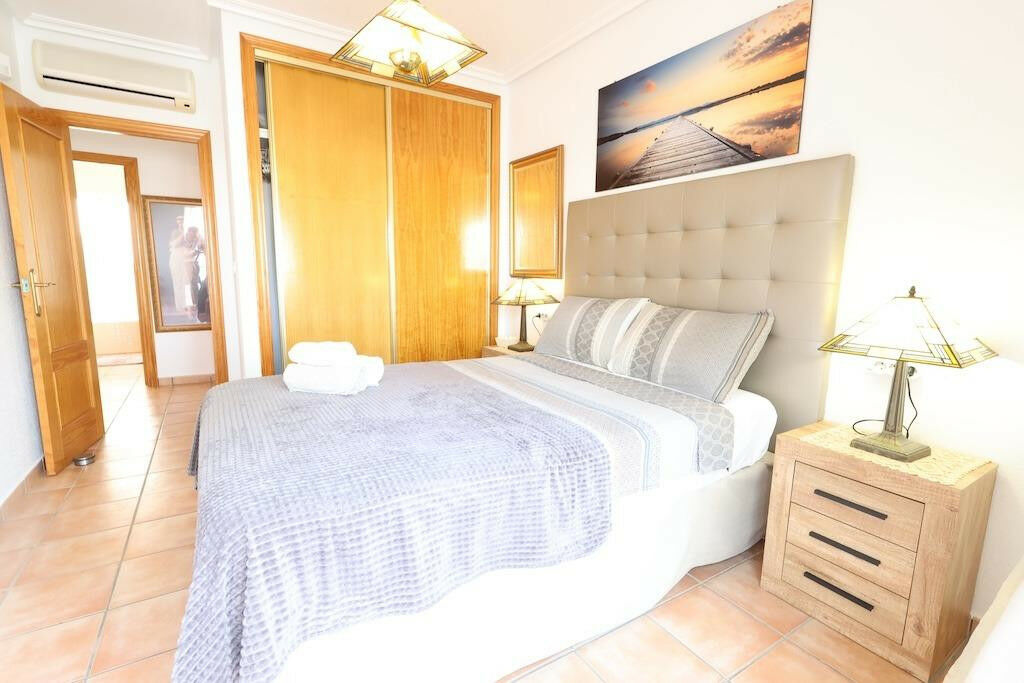 Detached Villa Cabo Roig Alicante - image 10