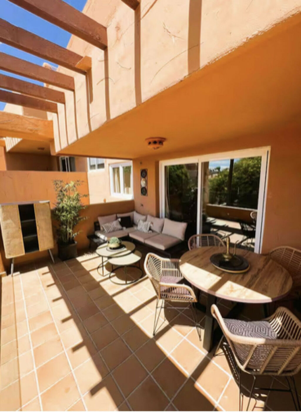 Middle Floor Apartment Elviria Málaga - image 10