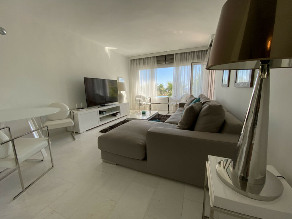 Middle Floor Apartment Puerto Banús Málaga - image 10