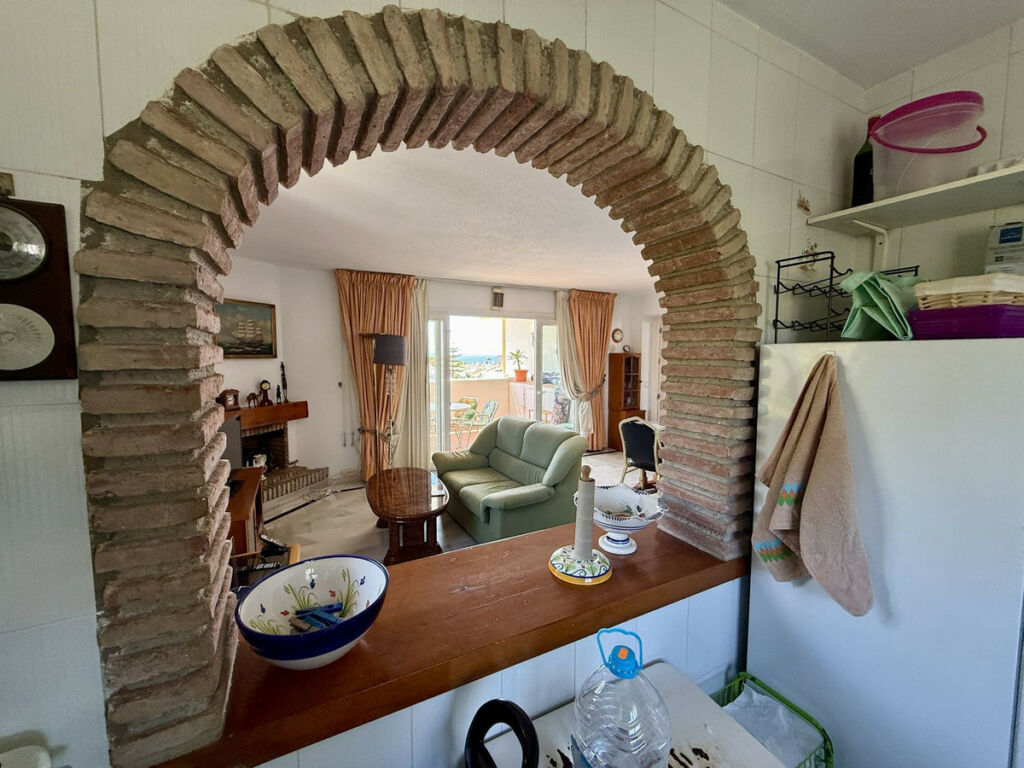 Penthouse Calahonda Málaga - image 10