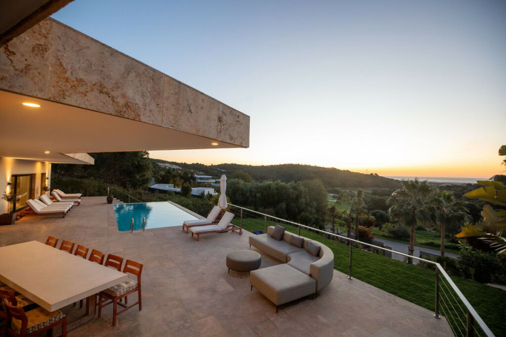Detached Villa Sotogrande Cádiz - image 10