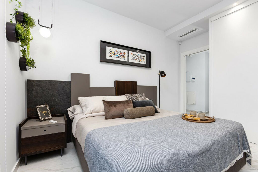 Middle Floor Apartment Los Altos Alicante - image 10