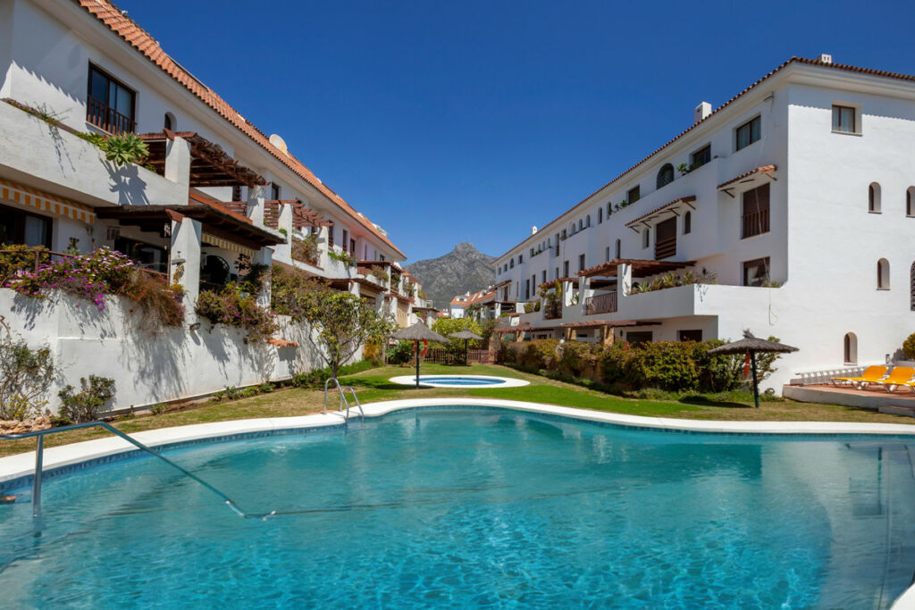Ground Floor Apartment The Golden Mile Málaga - image 10