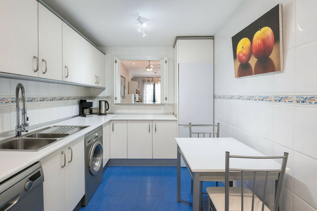 Ground Floor Apartment New Golden Mile Málaga - image 7
