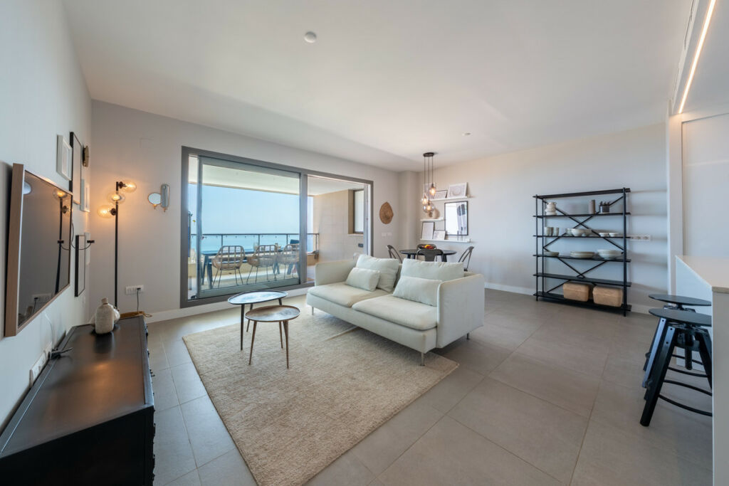 Middle Floor Apartment Benalmadena Málaga - image 10