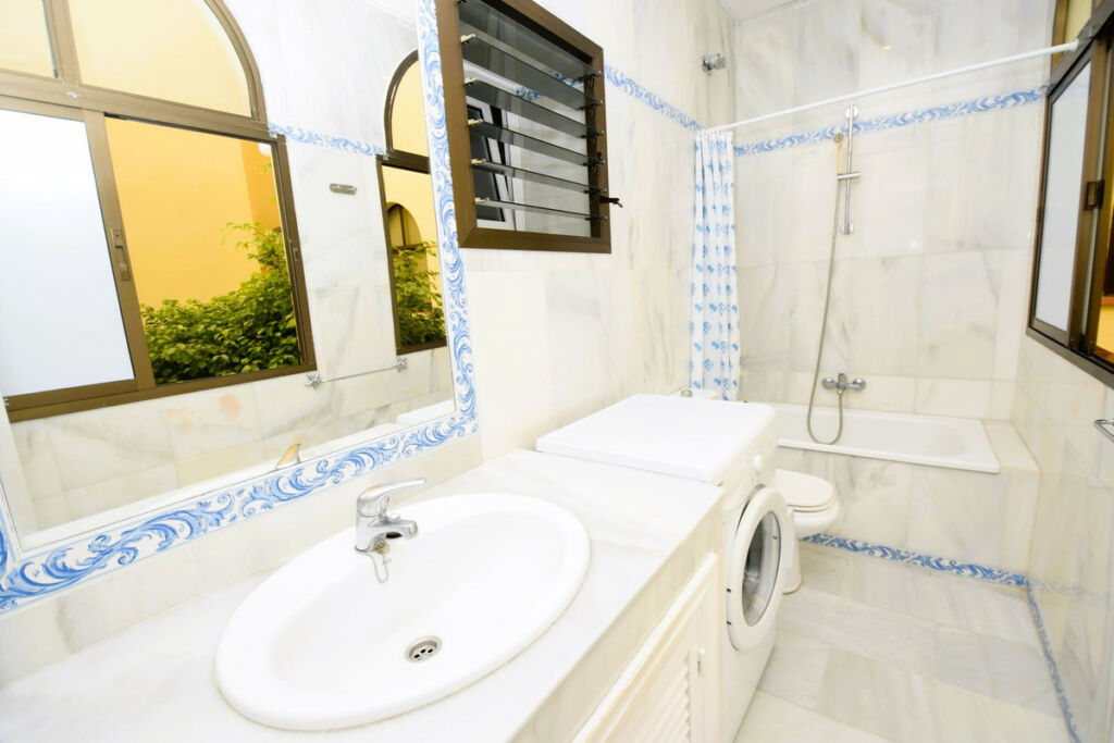 Middle Floor Apartment La Cala de Mijas Málaga - image 10
