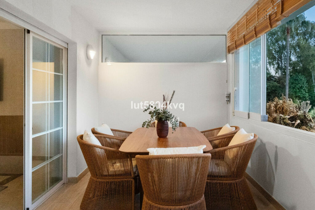 Ground Floor Apartment The Golden Mile Málaga - image 10