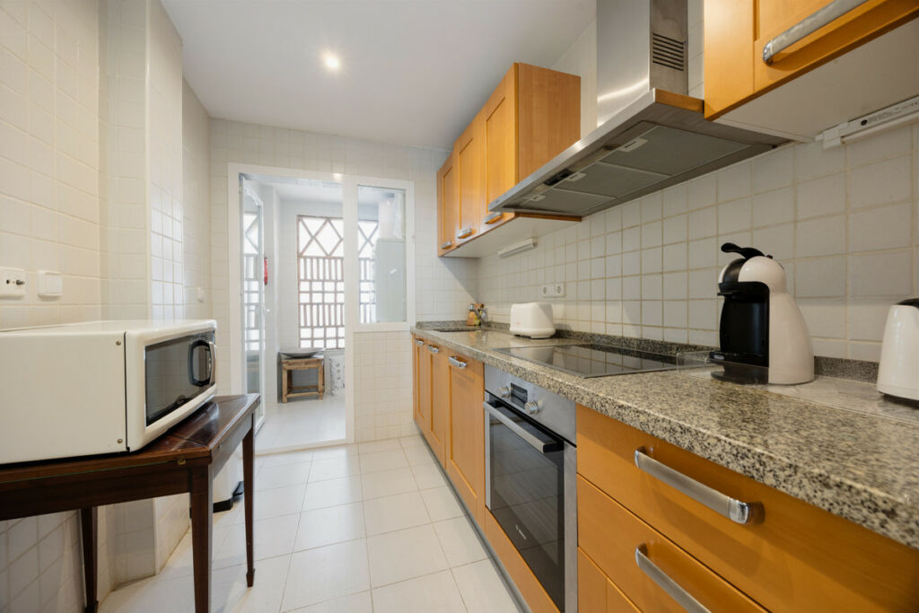 Middle Floor Apartment Los Arqueros Málaga - image 10