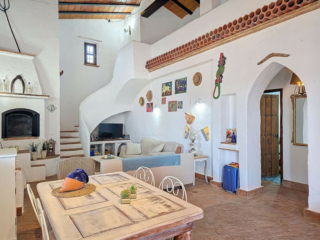 Detached Villa Riogordo Málaga - image 10