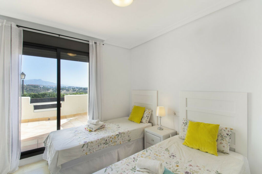 Ground Floor Apartment Selwo Málaga - image 11