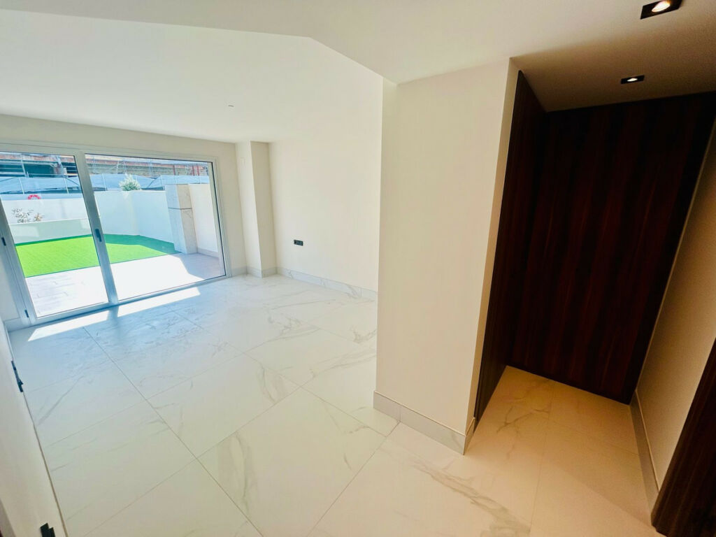 Ground Floor Apartment San Pedro de Alcántara Málaga - image 11