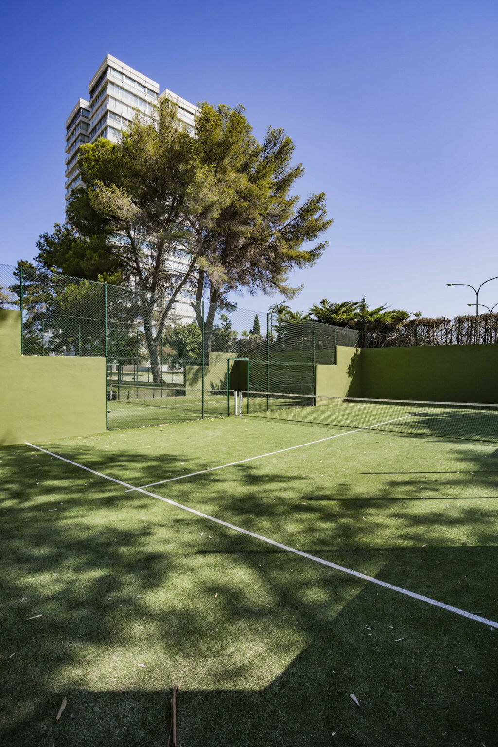 Middle Floor Apartment Río Real Málaga - image 11