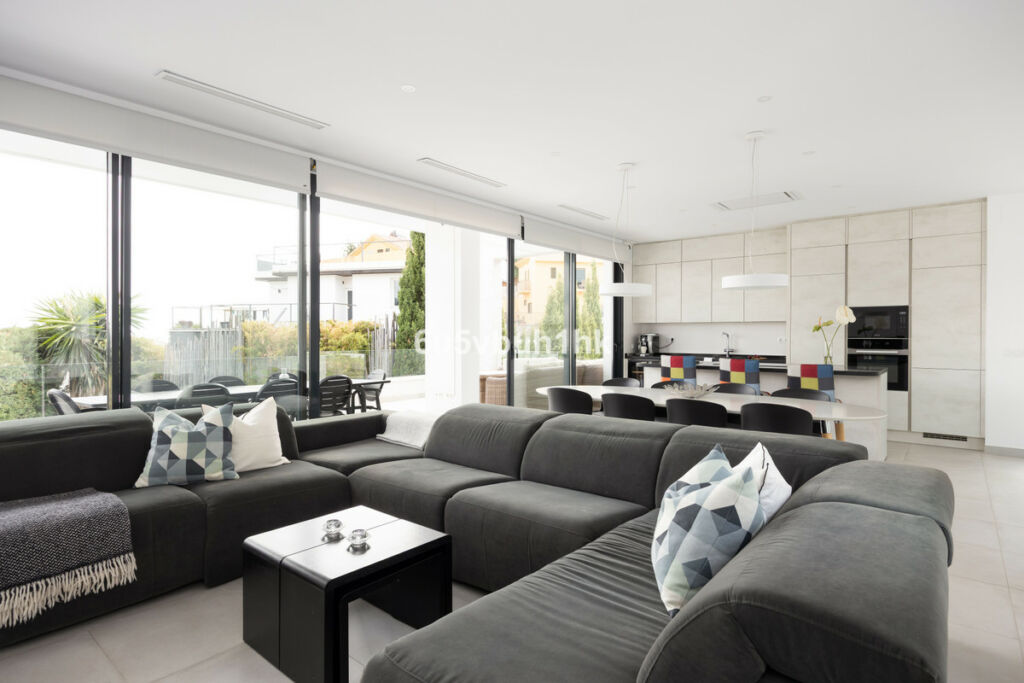Detached Villa Torreblanca Málaga - image 11