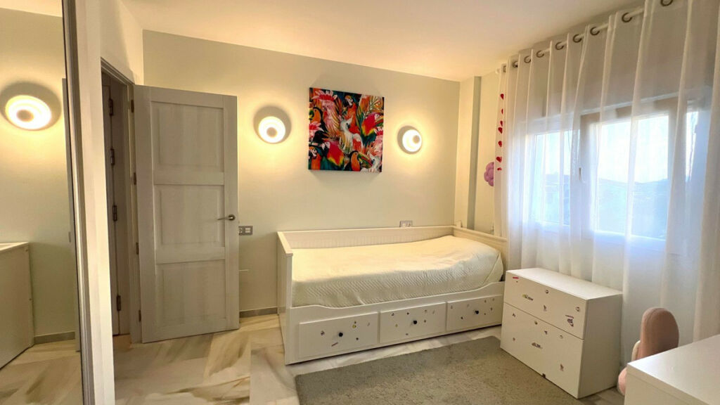 Top Floor Apartment Riviera del Sol Málaga - image 11